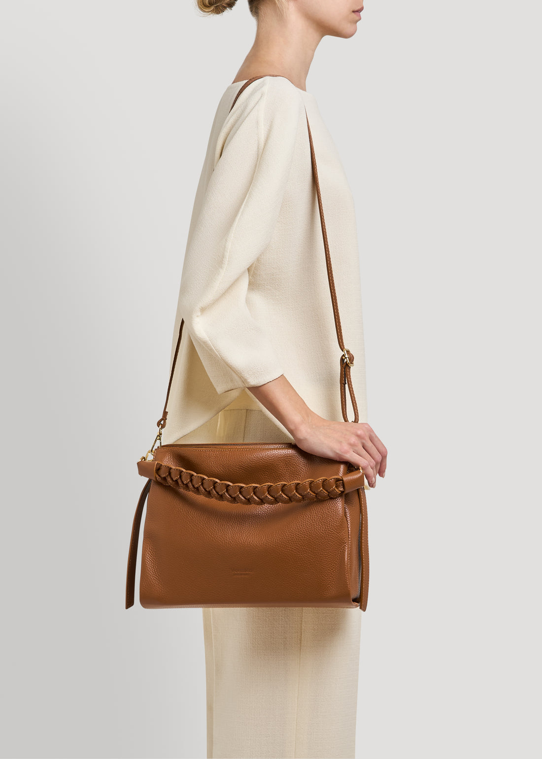 Braid bag in Dollaro Cuoio leather