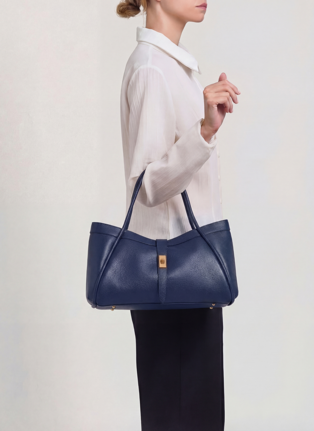 Borsa Mayfair Micro in Pelle Togo Blu Navy - Voemièn