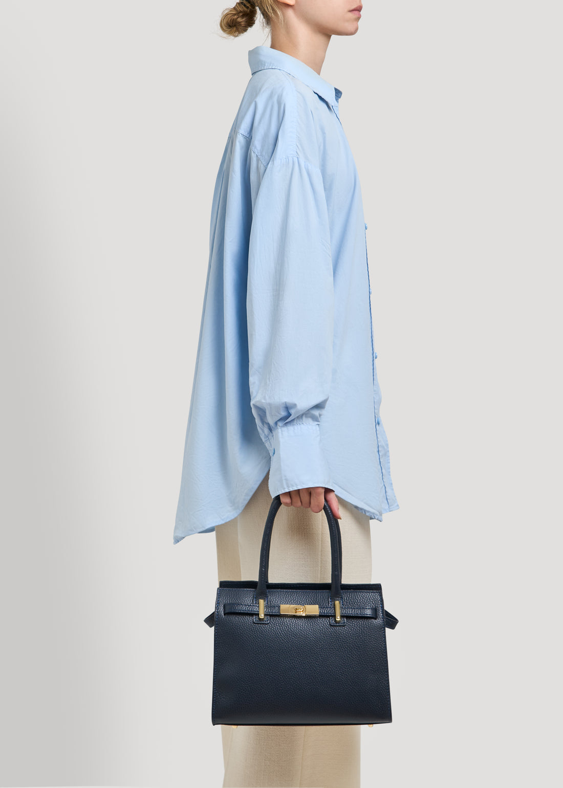 Grace bag in black dollar leather