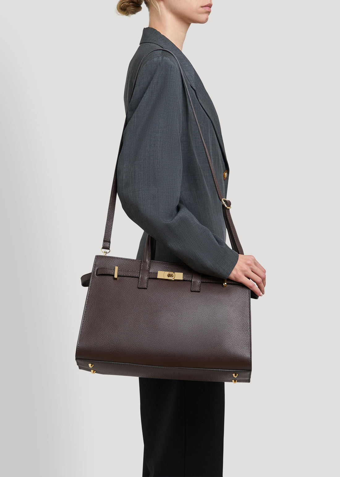 Sveva bag in dark brown dollar leather