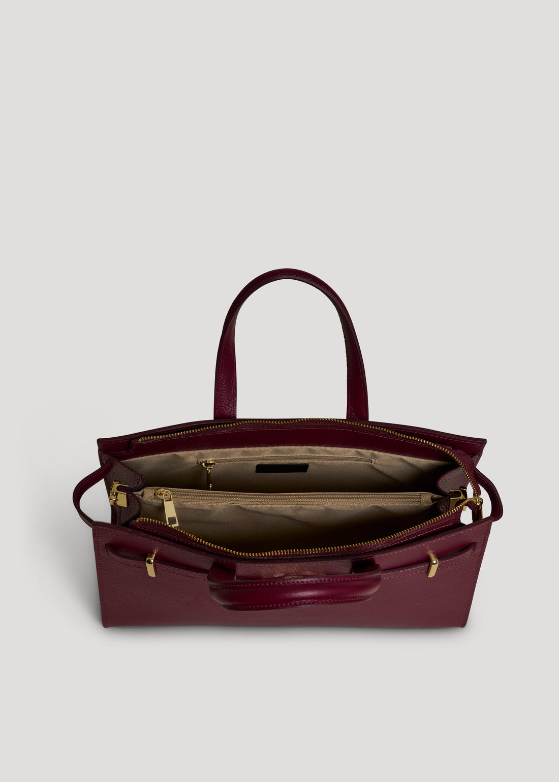 Sveva bag in Plum Dollar leather