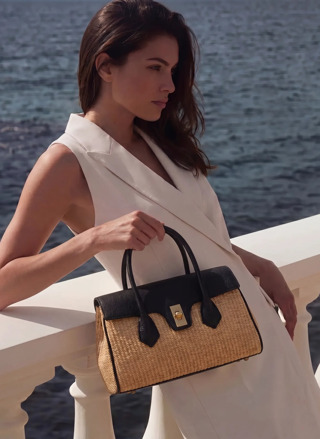 Borsa Cécile in Pelle e Rafia Nera - Voemièn