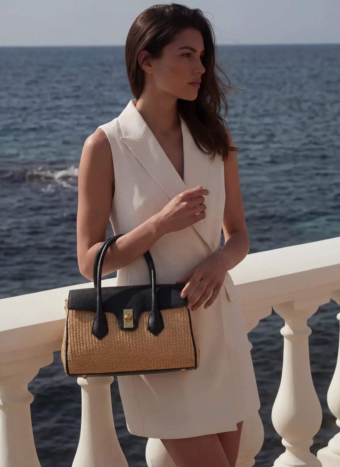 Borsa Cécile in Pelle e Rafia Nera - Voemièn