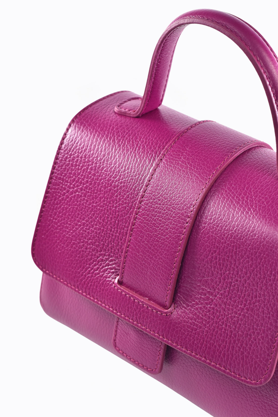 Nives bag in Bubble Pink Dollar leather