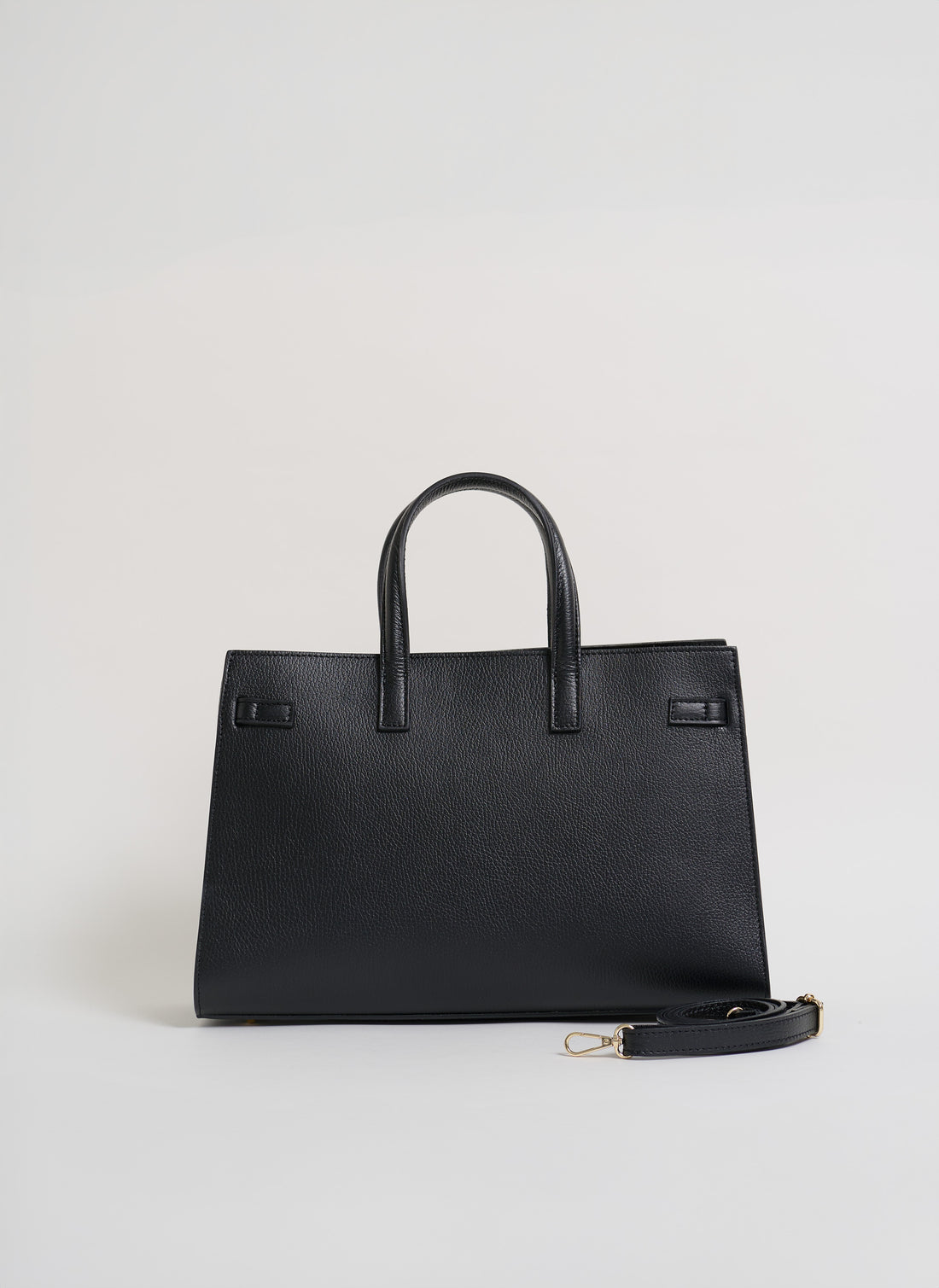 Borsa Sveva in pelle Togo Nera - Voemièn